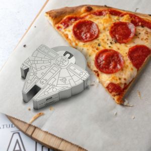 Нож за пица Star Wars  "Хилядолетния сокол" (Millennium Falcon)